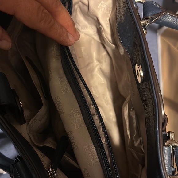 Michael Kors - Picture 3 of 5